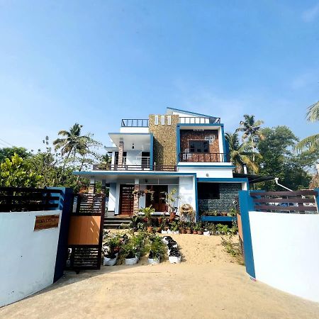 Malhar Marari Homestay 马拉利库兰 外观 照片